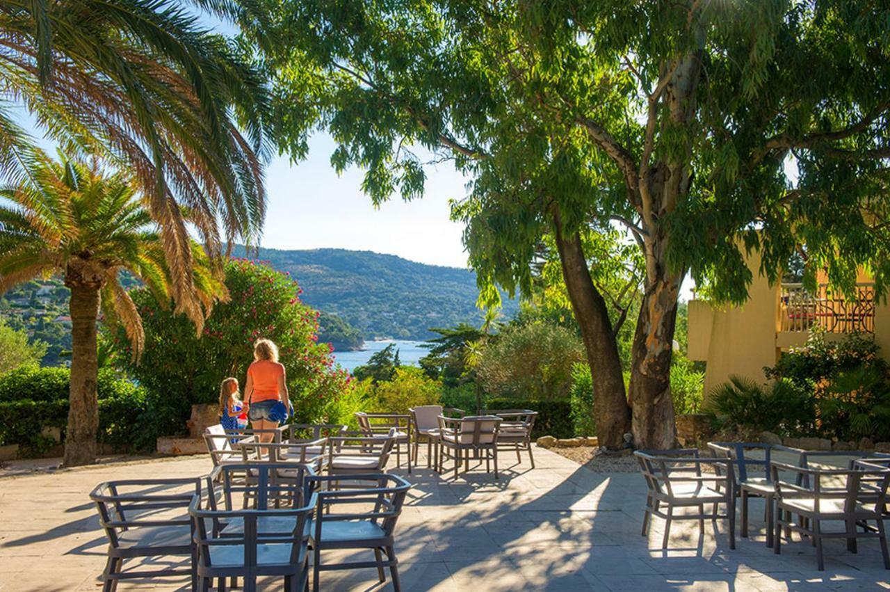 Domaine De La Pinede Le Lavandou Pramousquier Exterior photo